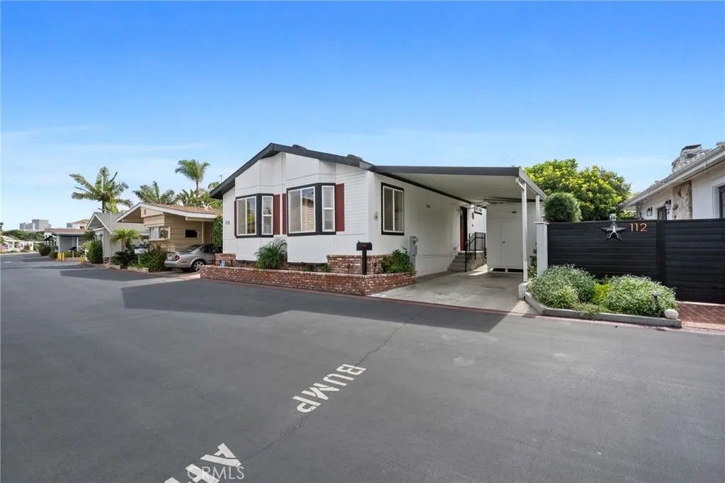 Photo of 113 Yorktown, Newport Beach, CA 92660 (MLS # PW25236219)