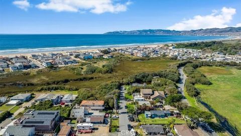 Tiny photo for 550 Honolulu Ave, Oceano, CA 93445 (MLS # SC25245780)
