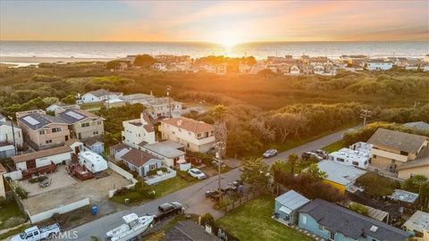 Tiny photo for 550 Honolulu Ave, Oceano, CA 93445 (MLS # SC25245780)