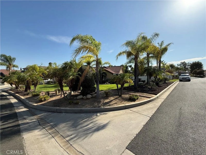 11551 Knoll Vista