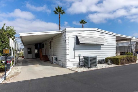 Photo of 718 Sycamore Ave #202, Vista, CA 92083 (MLS # NDP2608626)