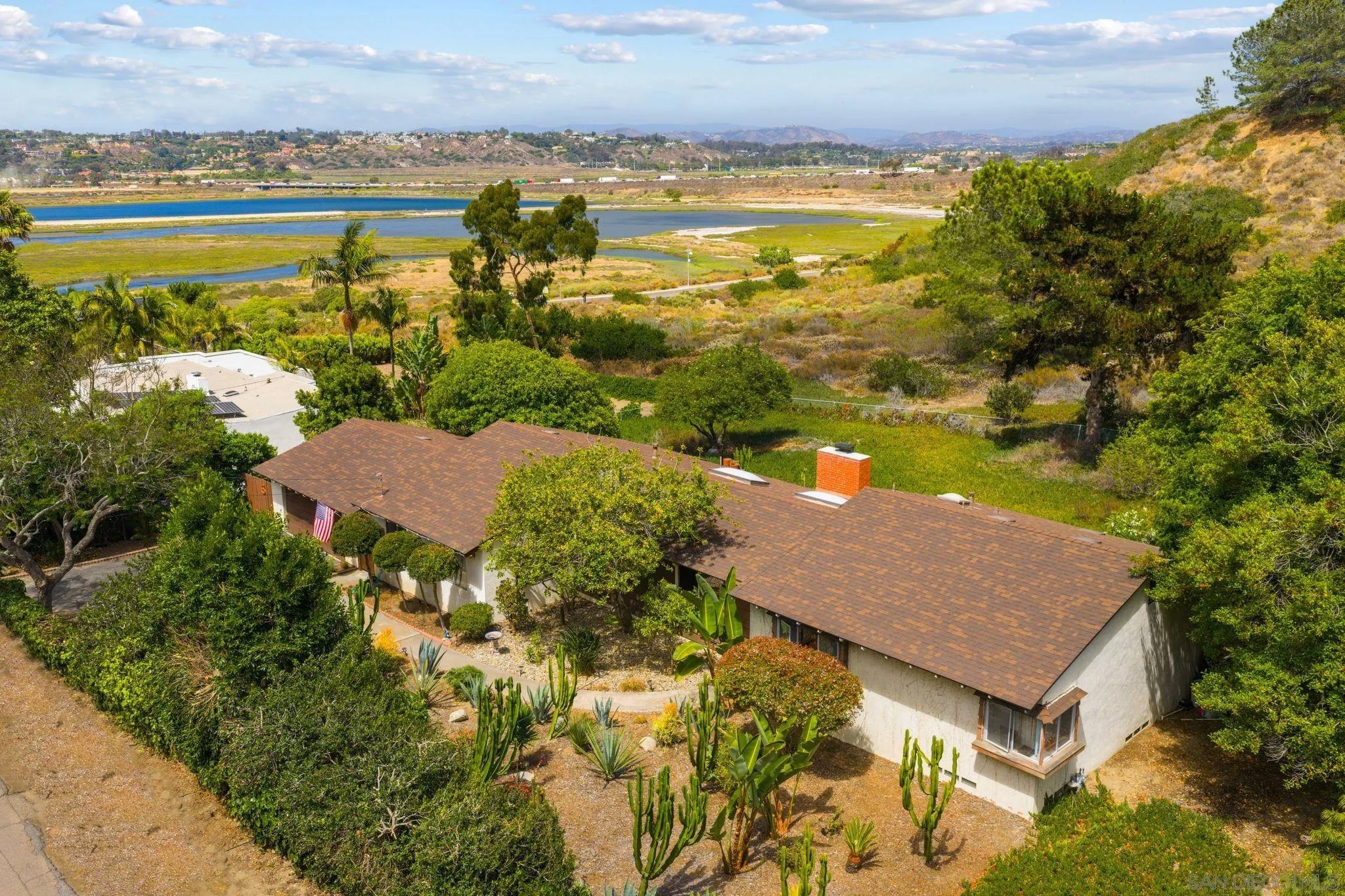 1515 San Dieguito Dr