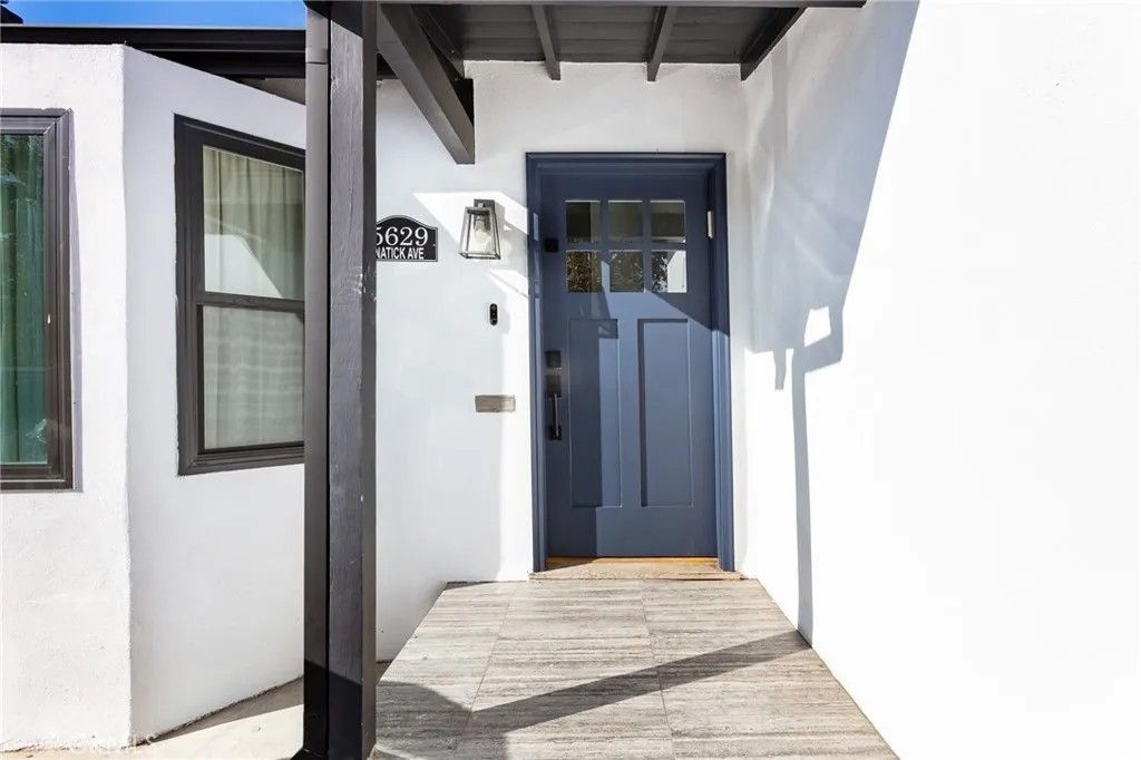 Photo of 5629 Natick, Van Nuys, CA 91411 (MLS # SR25281320)