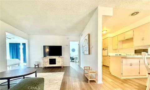 Tiny photo for 211 E California Ave #B5, Glendale, CA 91206 (MLS # PW25251824)