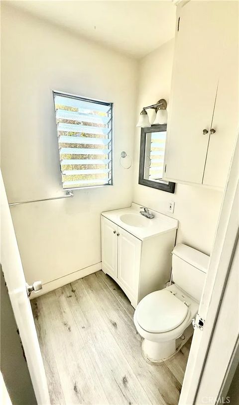 Tiny photo for 211 E California Ave #B5, Glendale, CA 91206 (MLS # PW25251824)