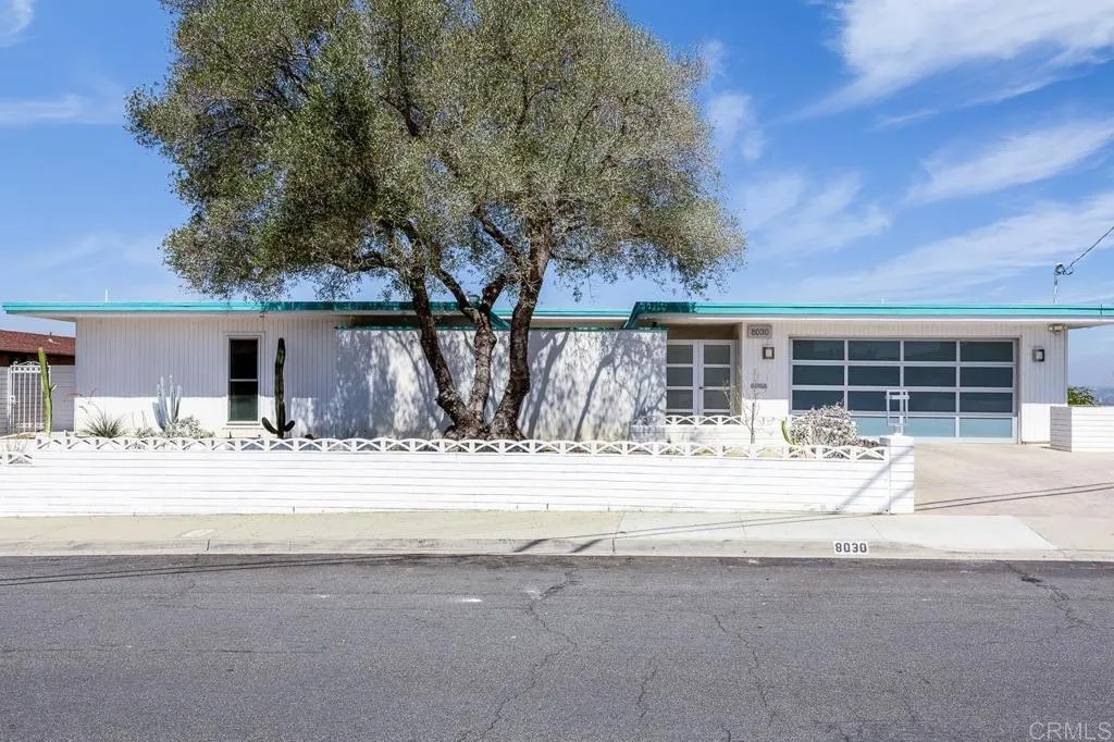 8030 Eastridge Drive