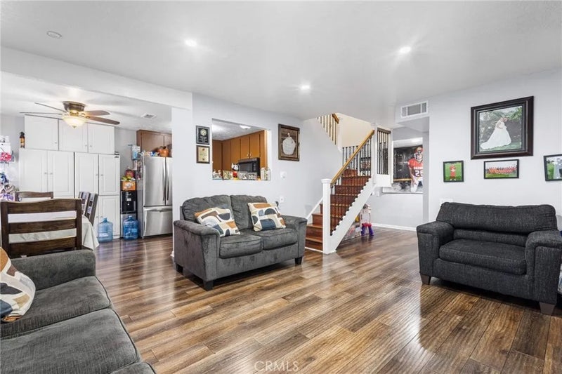 1381 S Walnut 2105