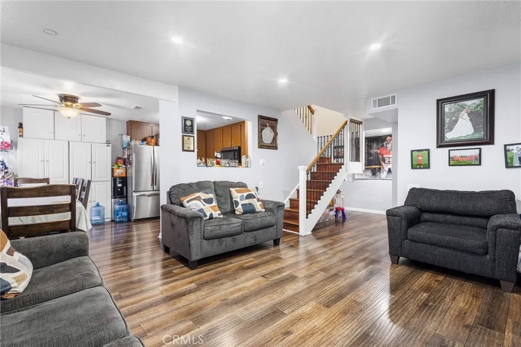 1381 S Walnut 2105