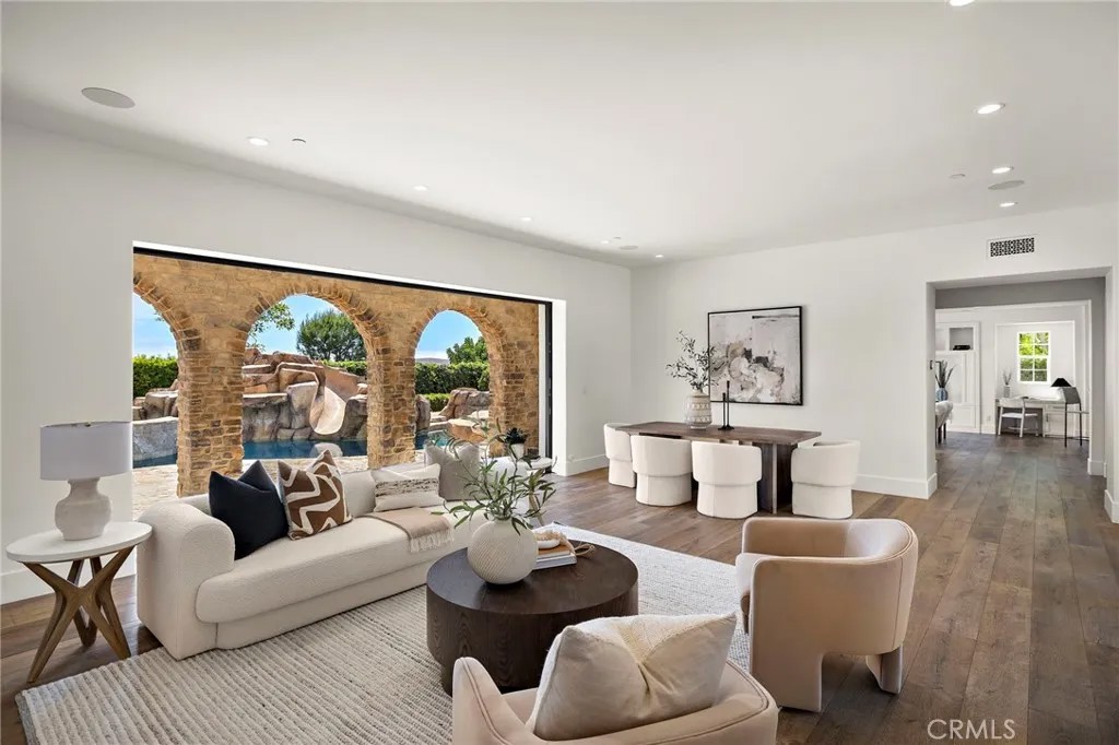 8 Brittlestar Road