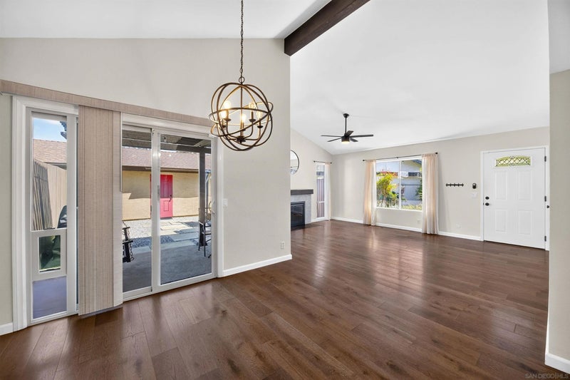 2207 Arborvitae Ln