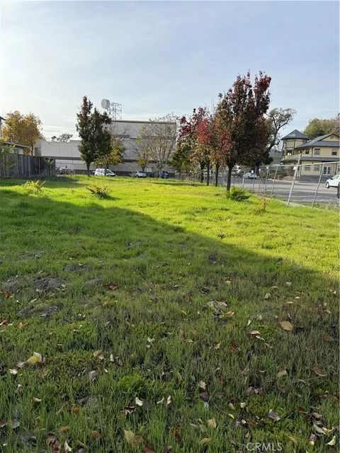 1446 Park Paso Robles CA 93446