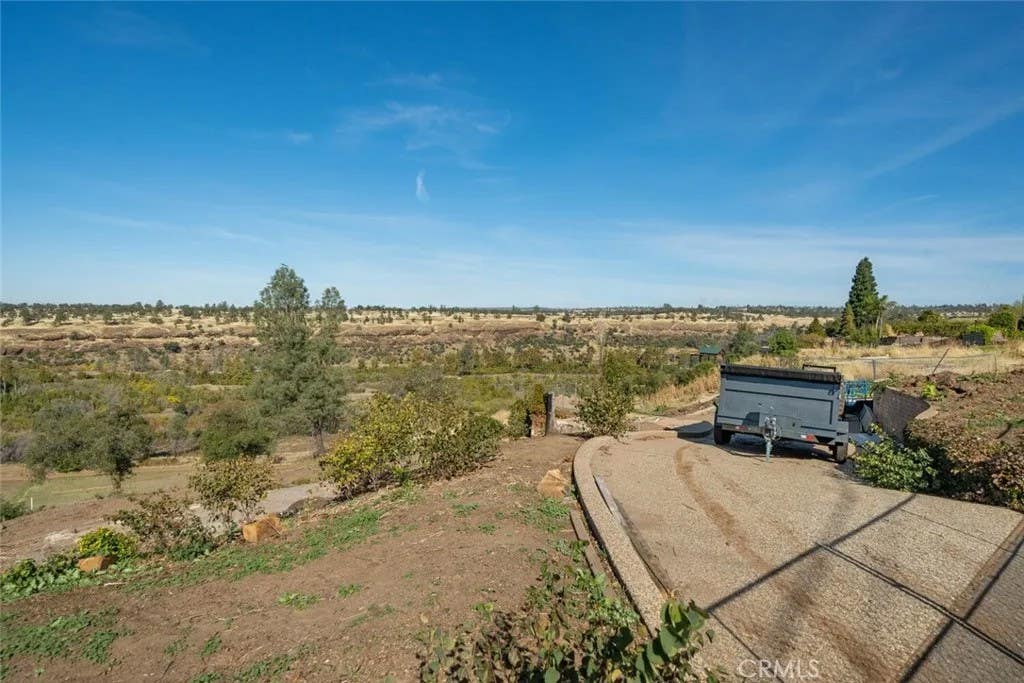 Photo of 1437 Rim Rock Dr, Chico, CA 95928 (MLS # SN26045956)