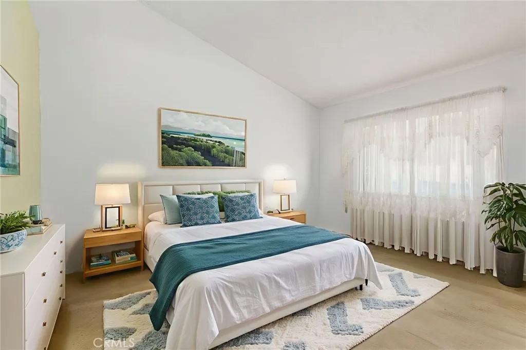 672 La Quinta Drive