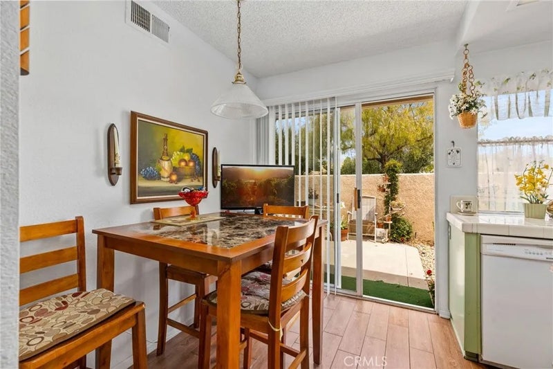 672 La Quinta Drive