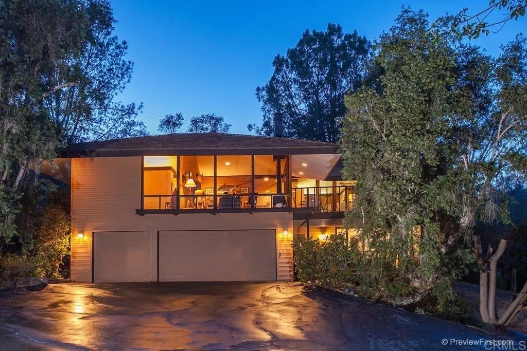 Photo of 16238 Via Del Alba, Rancho Santa Fe, CA 92067 (MLS # NDP2608568)