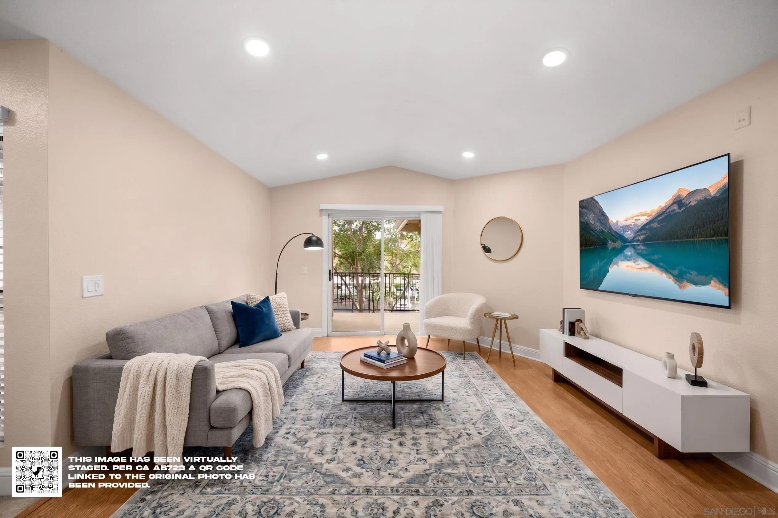 3635 Grove 268