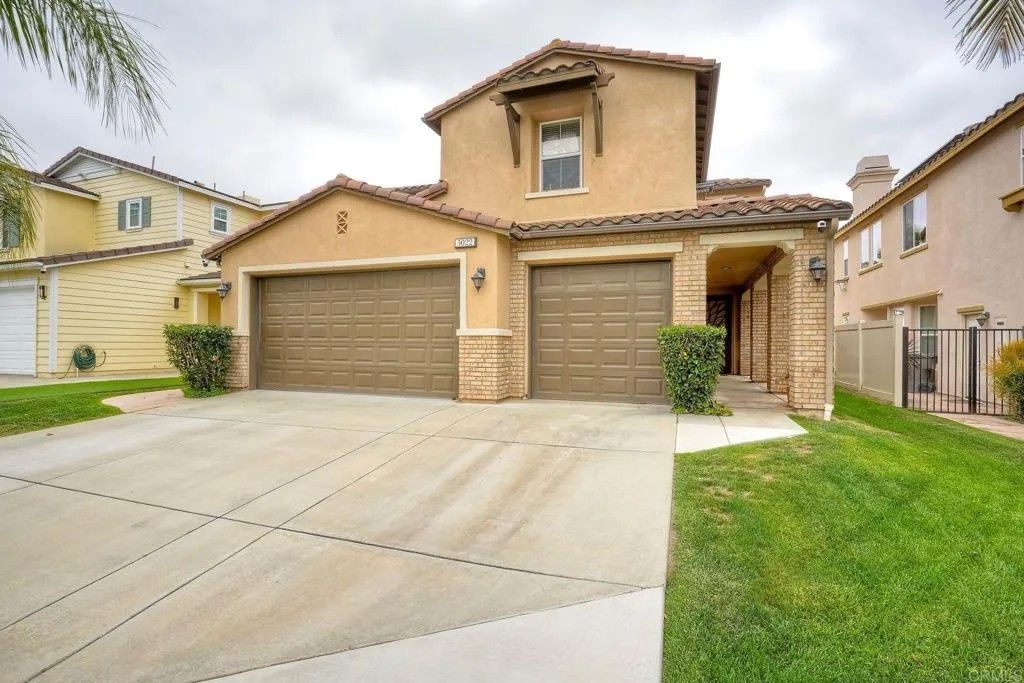 Photo of 5022 Calle Arquero, Oceanside, CA 92057 (MLS # NDP2604664)