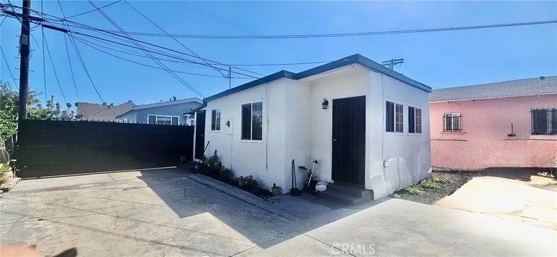1146 W 52nd