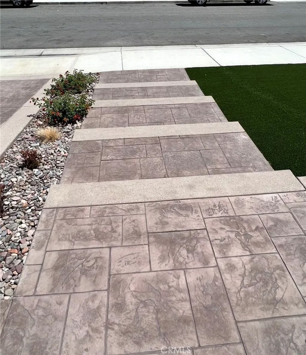 Photo of 34715 Ribbon Grass Way, Murrieta, CA 92563 (MLS # SW26083786)