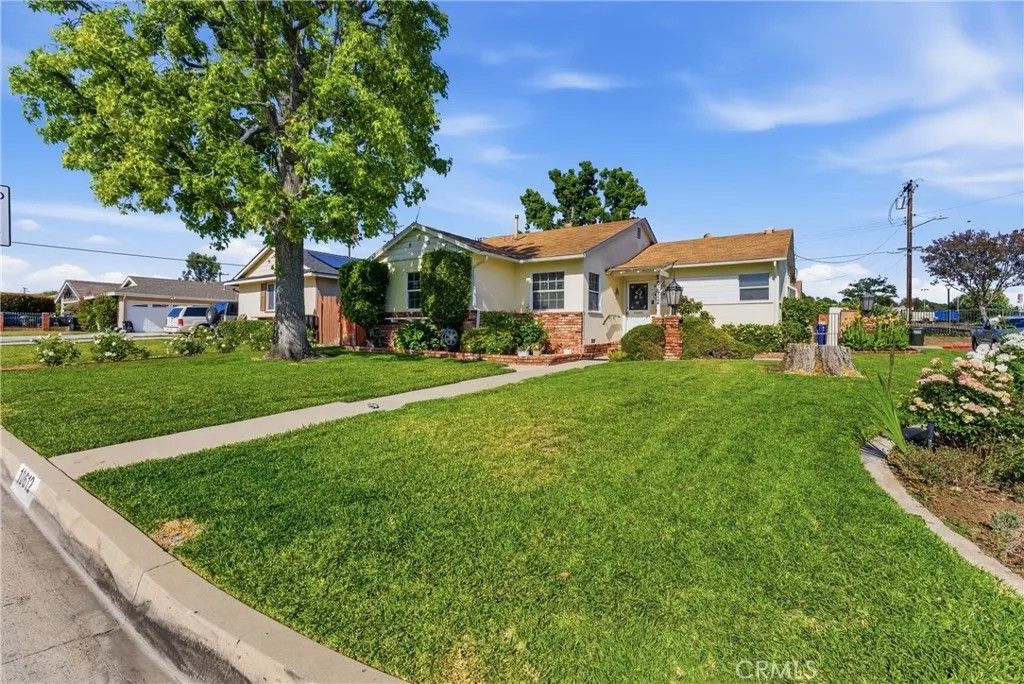 Photo of 10612 Hester AVE, Whittier, CA 90604 (MLS # DW26097647)