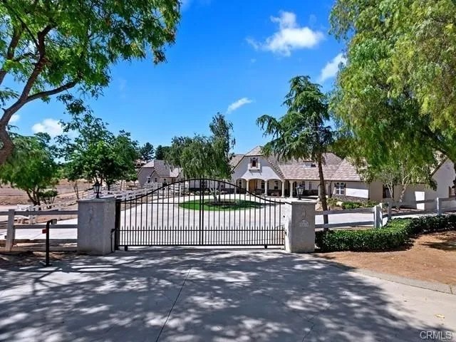 36410 Calle Puerto Bonita