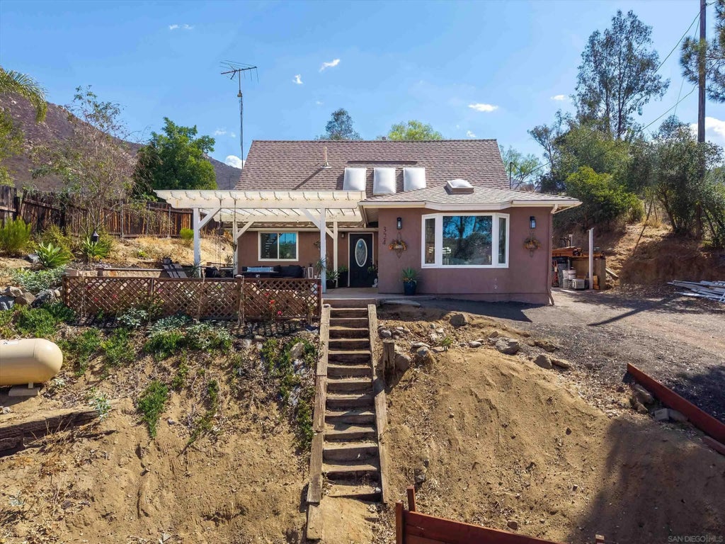 Photo of 324 Patrick Dr, El Cajon, CA 92019 (MLS # 260021362)