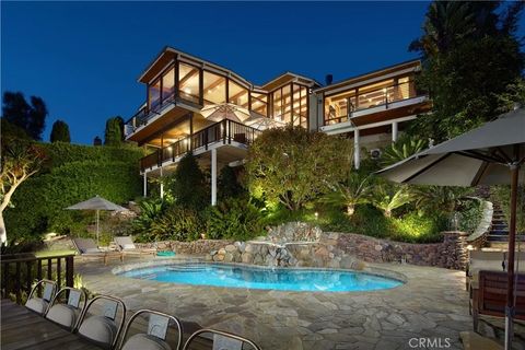 Photo of 630 Diamond Street, Laguna Beach, CA 92651 (MLS # NP25225553)