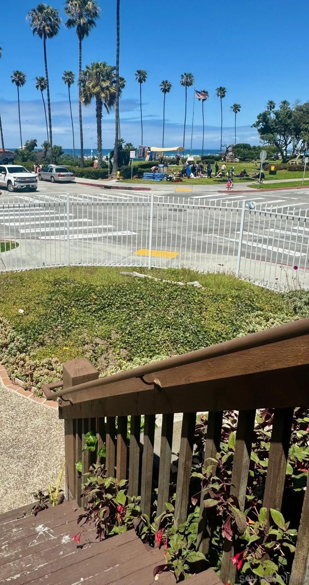 8151 Camino Del Oro