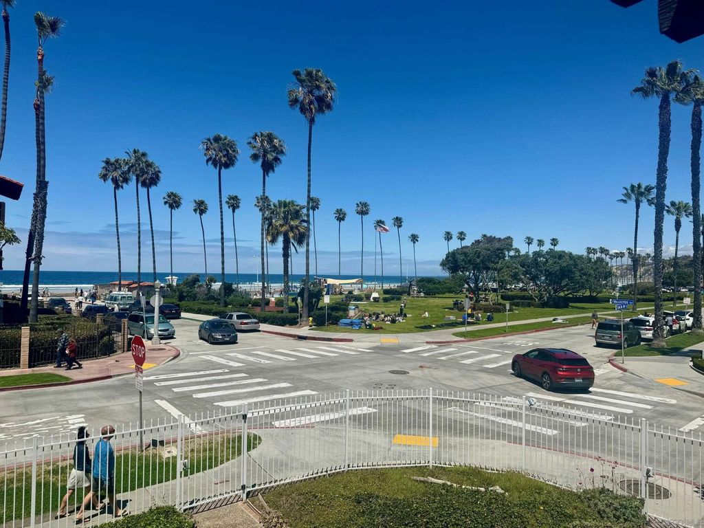 Photo of 8151 Camino Del Oro, La Jolla, CA 92037 (MLS # 250042344)