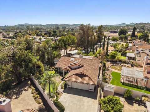 Photo of 2011 Rachelle Pl, Escondido, CA 92025 (MLS # 260025266)