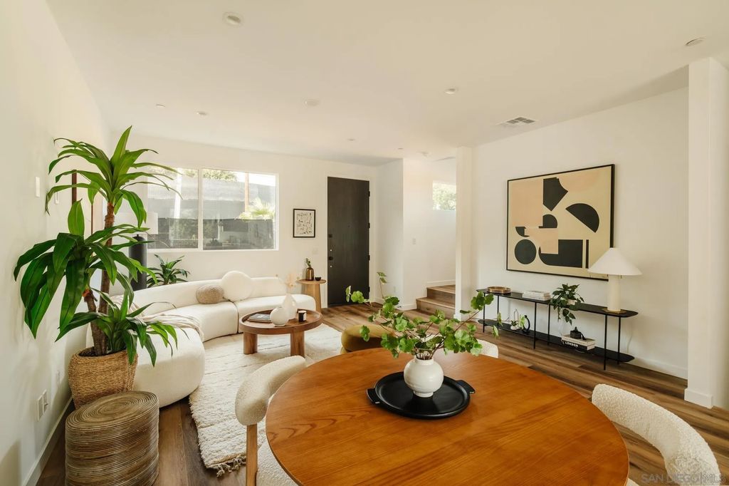 Photo of 3859 N Riley Ln, Los Angeles, CA 90065 (MLS # 260007338)