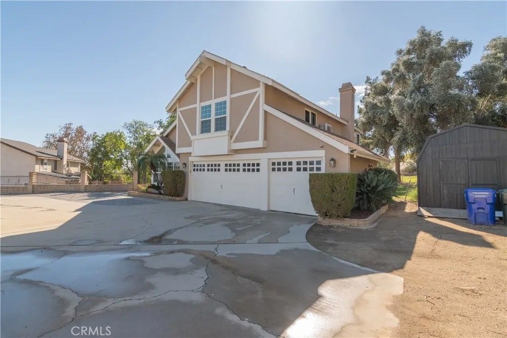 Photo of 8303 Whispering Tree Dr, Jurupa Valley, CA 92509 (MLS # IV25270557)