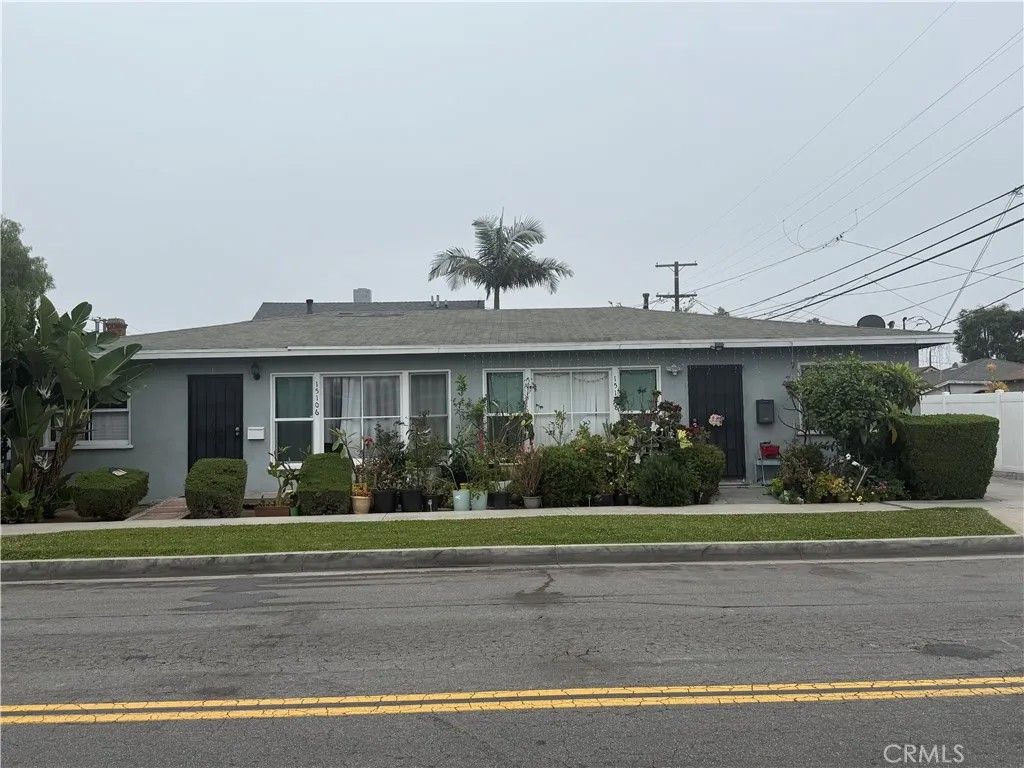 Photo of 15106 Lemoli Ave, Gardena, CA 90249 (MLS # SB26062557)