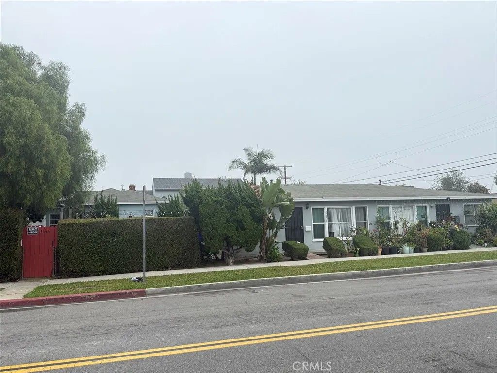 Photo of 15106 Lemoli Ave, Gardena, CA 90249 (MLS # SB26062557)