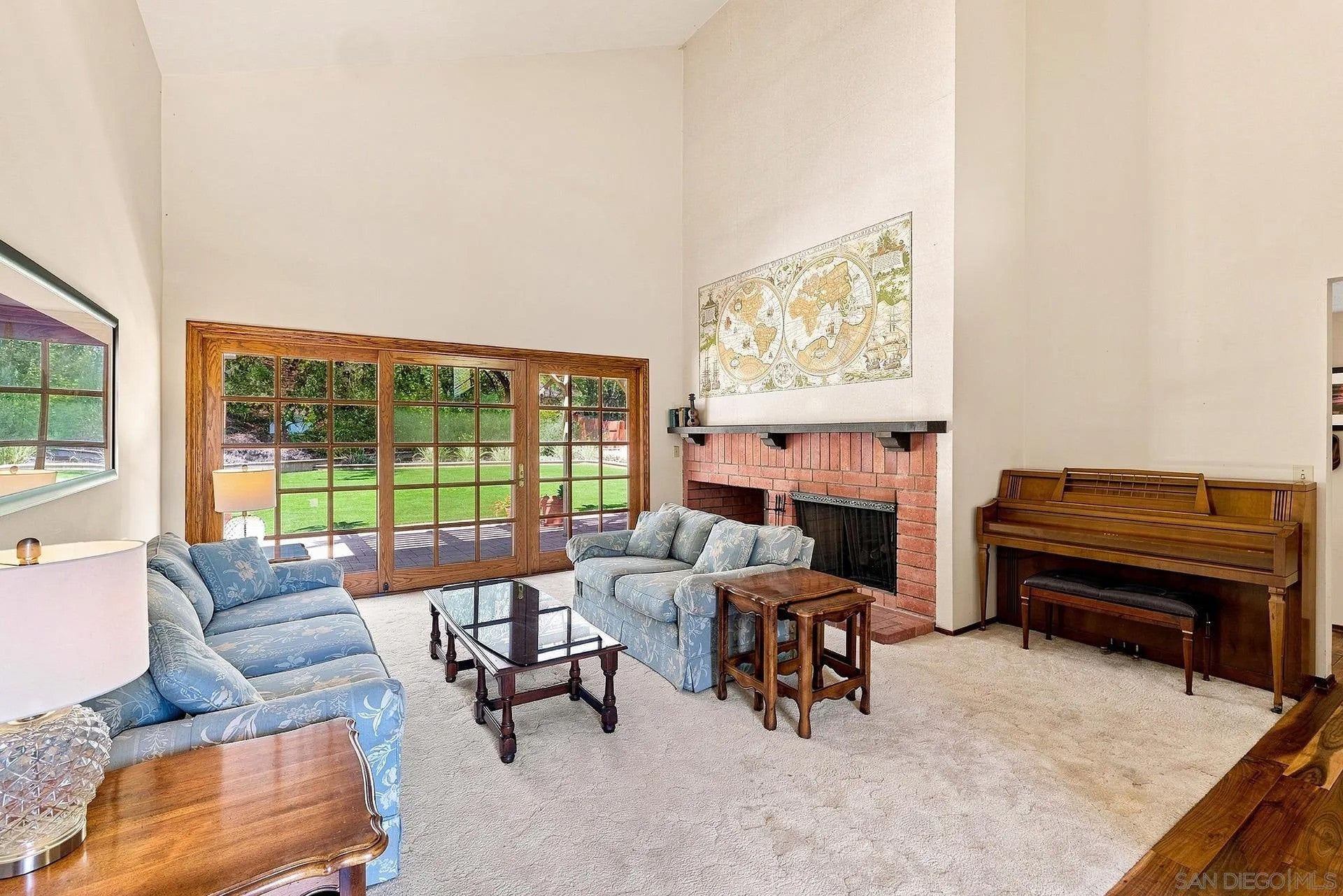 10266 Vista Valle Ct.