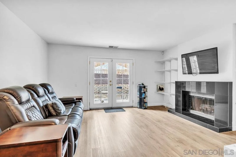 8322 Ora Belle Ln.