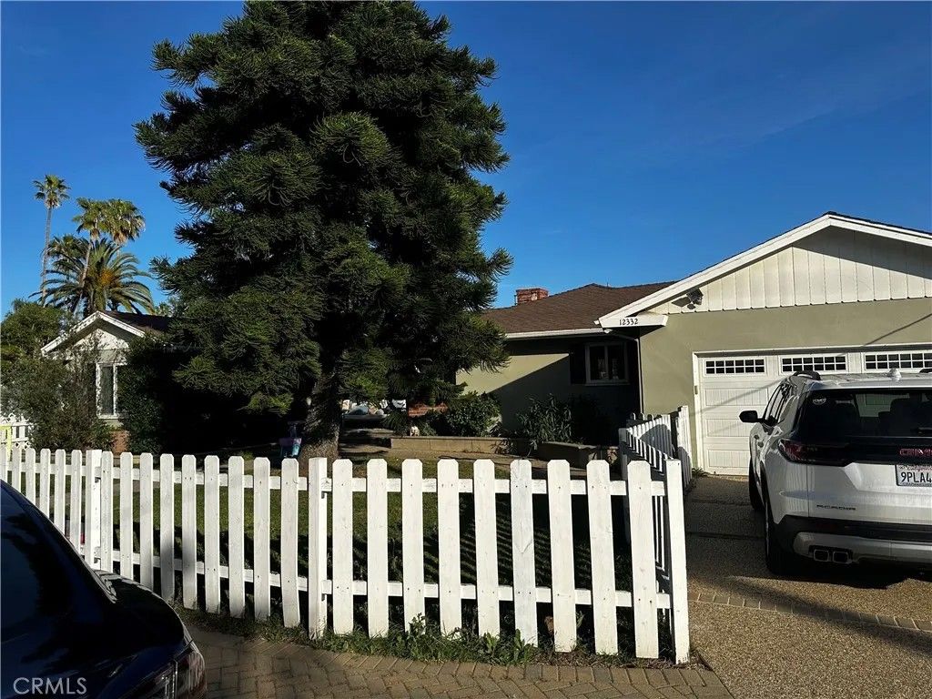 Photo of 12332 Red Hill, Santa Ana, CA 92705 (MLS # NP26055085)