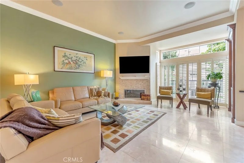 6056 Shadowbrook Circle