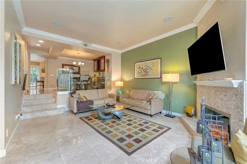 6056 Shadowbrook Circle