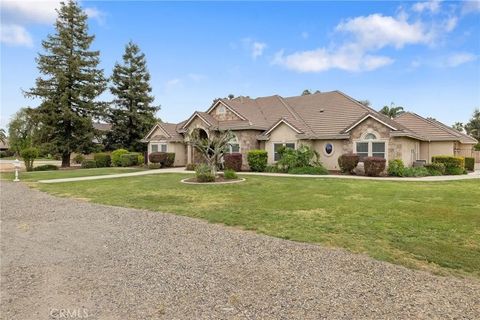 Photo of 1928 S Shirk Rd, Visalia, CA 93277 (MLS # PI26072705)