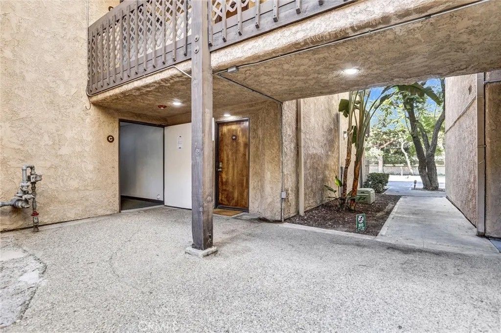 Photo of 22100 Burbank Blvd #130C, Woodland Hills, CA 91367 (MLS # OC26015549)