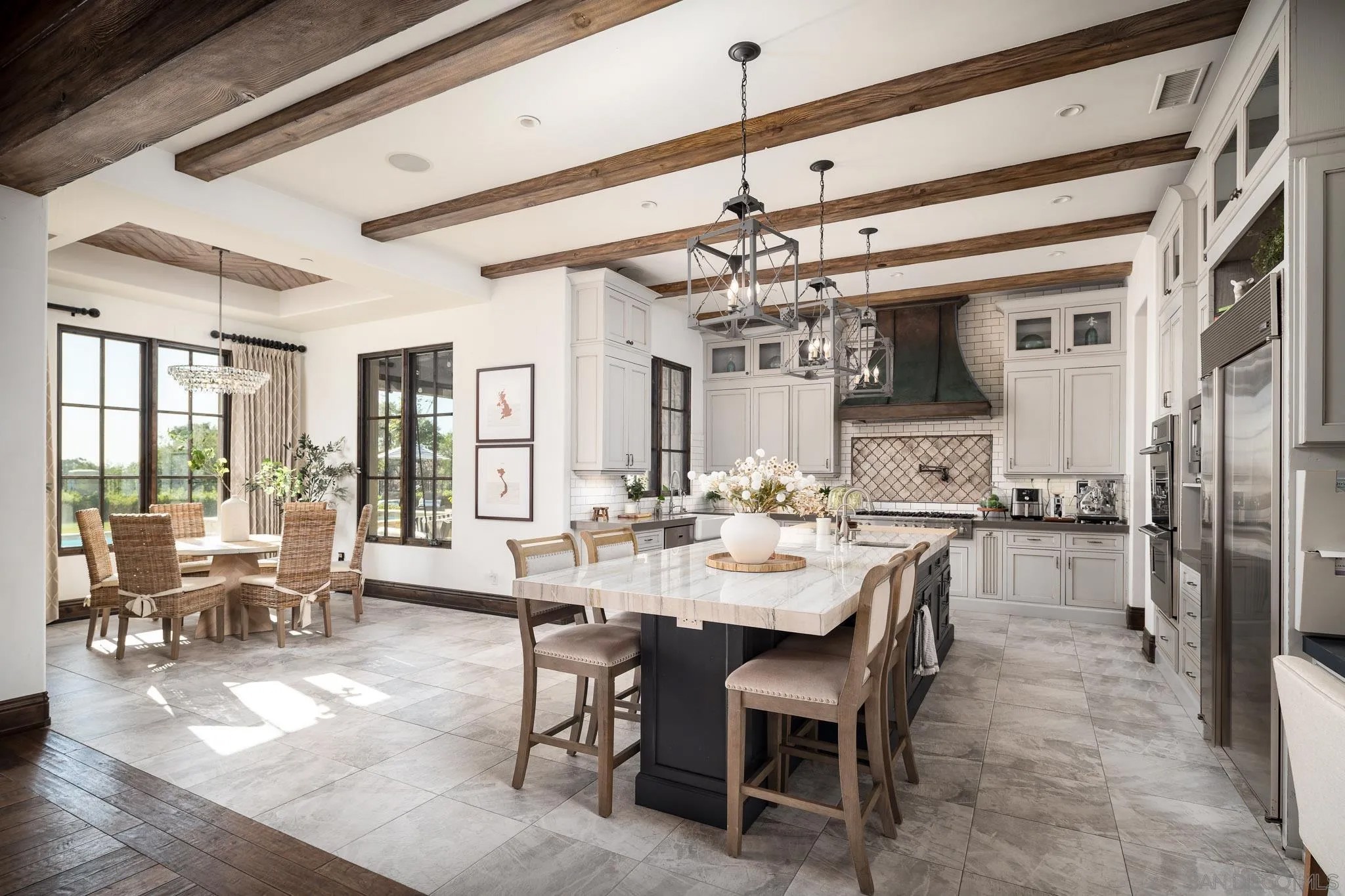 8145 Run of the Knolls