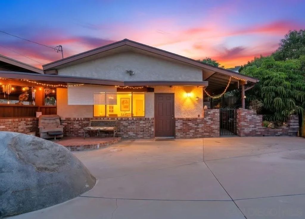 Photo of 8420 Wenatchee Ave, El Cajon, CA 92021 (MLS # 260009604)