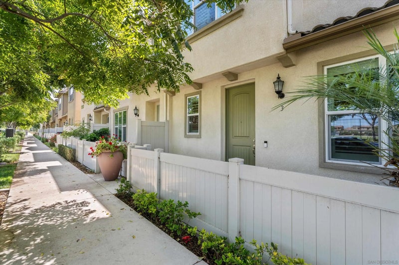 1360 Santa Victoria Rd 3