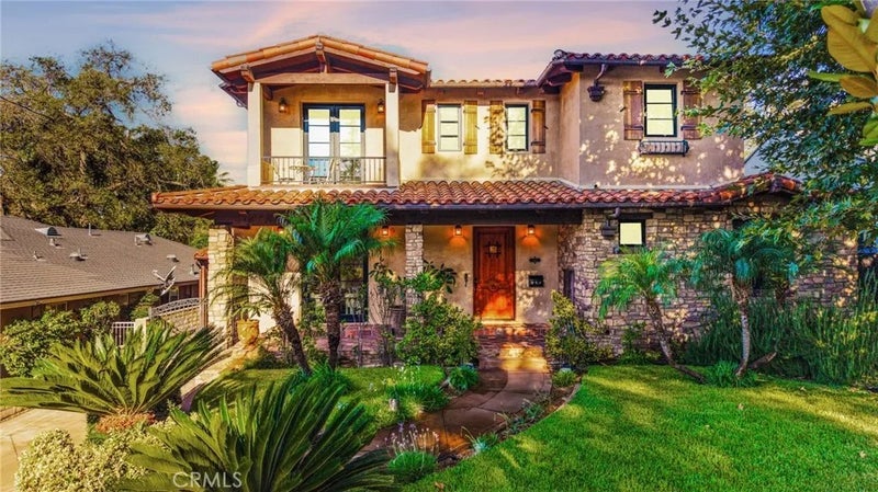 407 N Magnolia