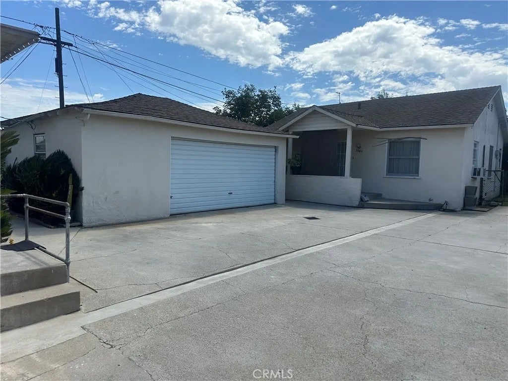 Photo of 334-334 1/2 Edgley Dr, Monterey Park, CA 91755 (MLS # CV26186778)