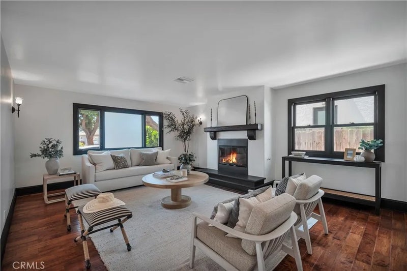 526 W 40th