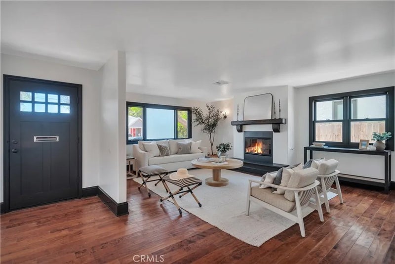 526 W 40th