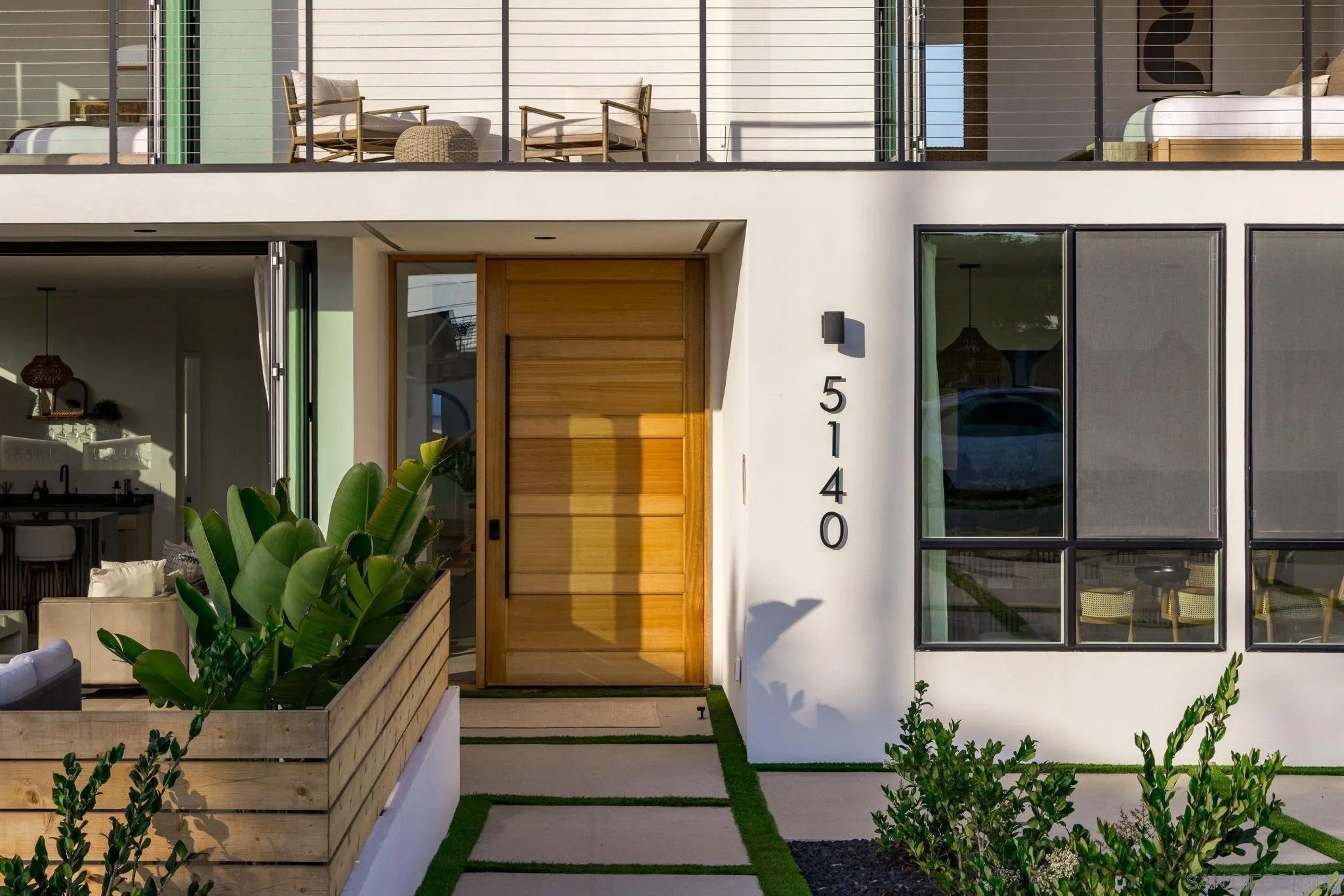 5140 Los Robles Drive