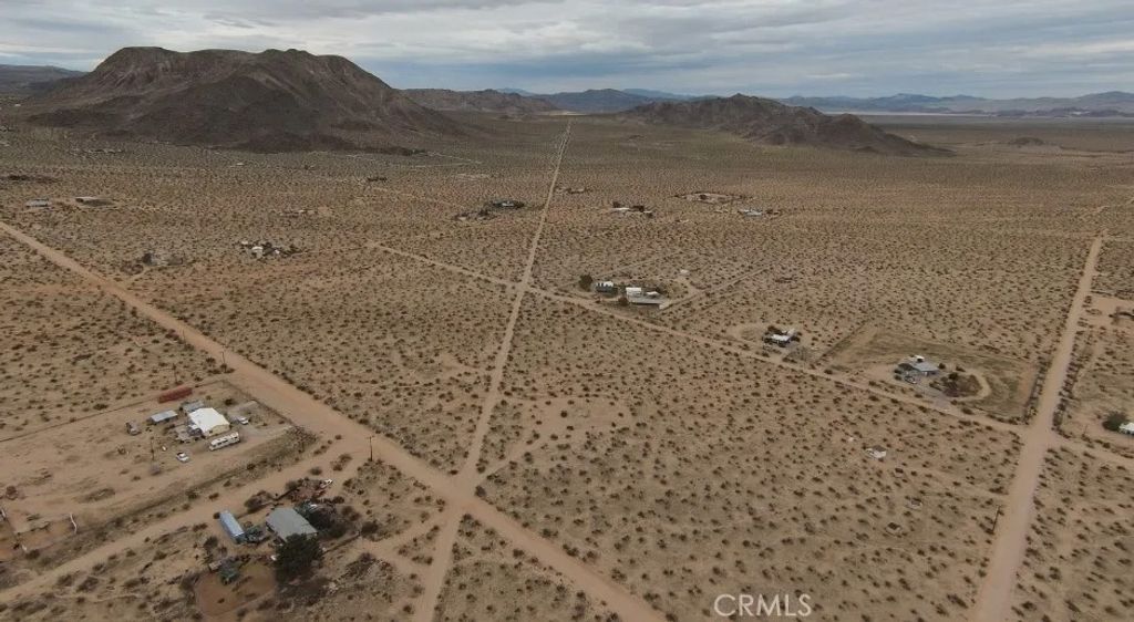 Photo of 60426 Lorraine Ave, Landers, CA 92285 (MLS # JT26002612)